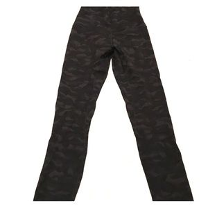 Lululemon align pant ll in a black camo